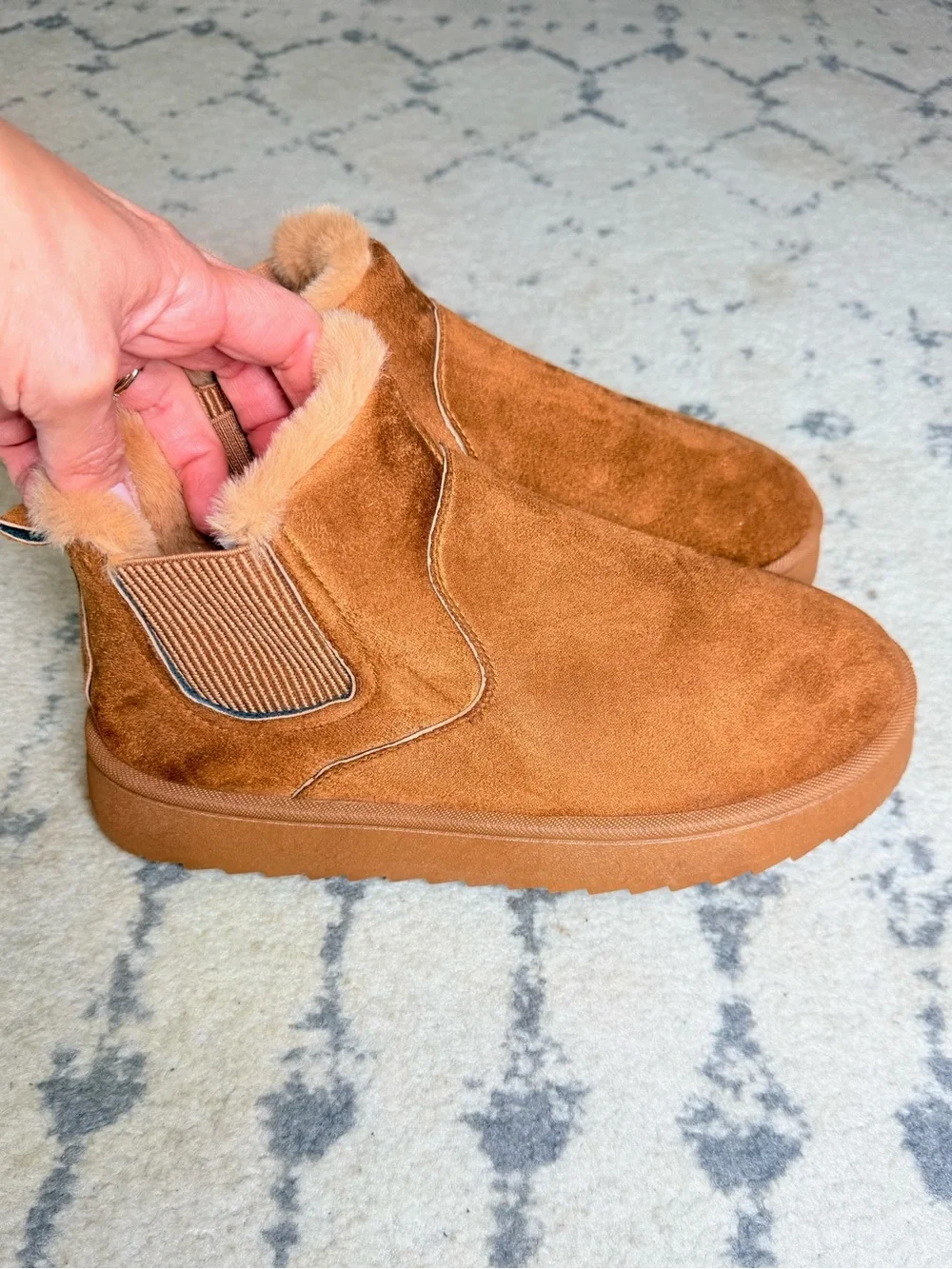 Suede Faux Fur Lined Chelsea Bootie in Chestnut sz 41 NWOT